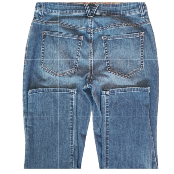 Chico's Platinum Straight Leg Jeans Dark Wash Denim Low Rise - Picture 4 of 8